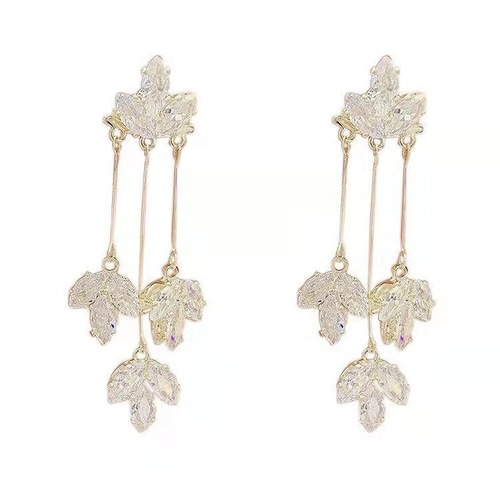 A two-piece light luxury niche diamond-encrusted maple leaf tassel earrings Korean earrings fashion new S925 earrings