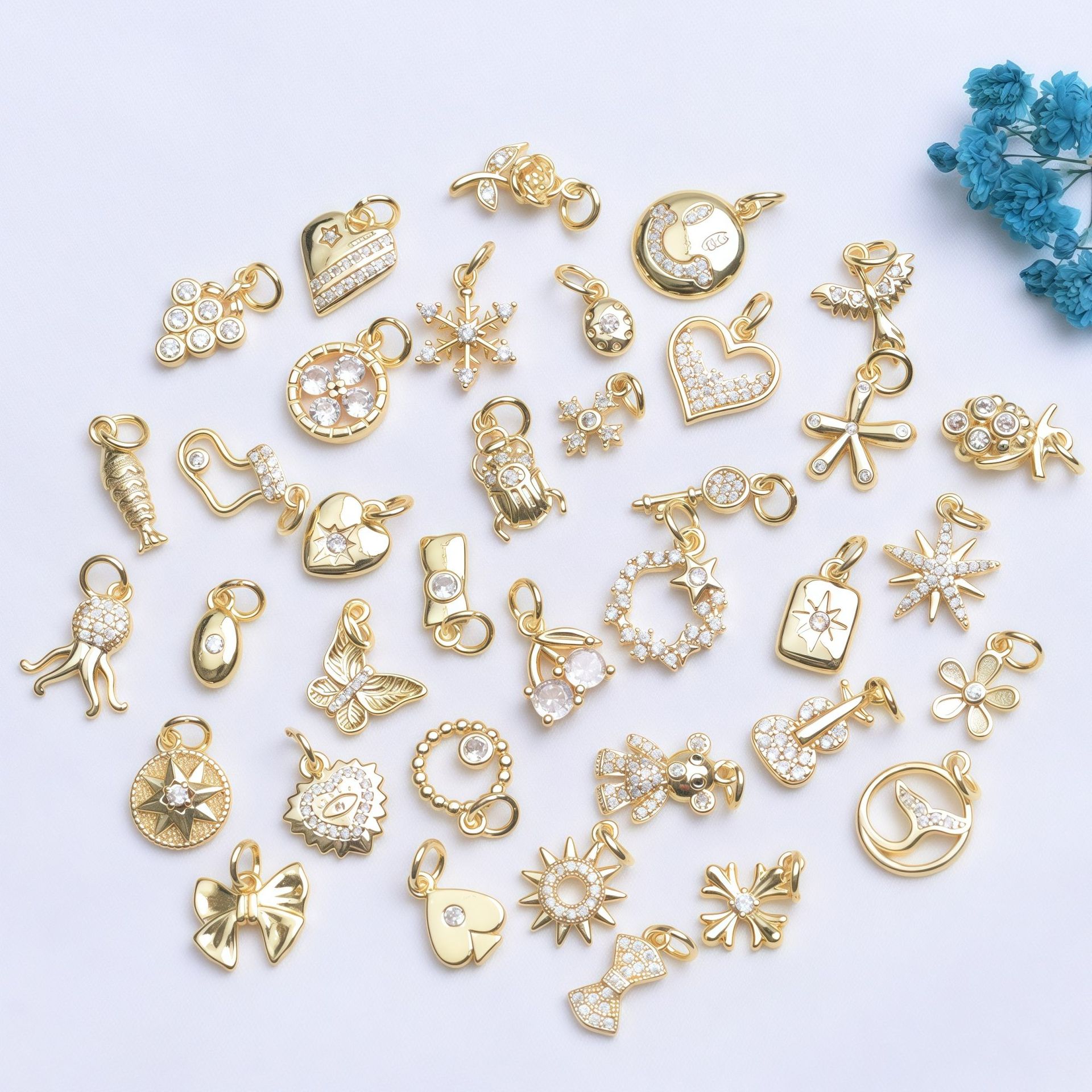 保色18K包金微镶锆石爱心玫瑰蝴蝶结吊坠配饰DIY手链串珠饰品配件