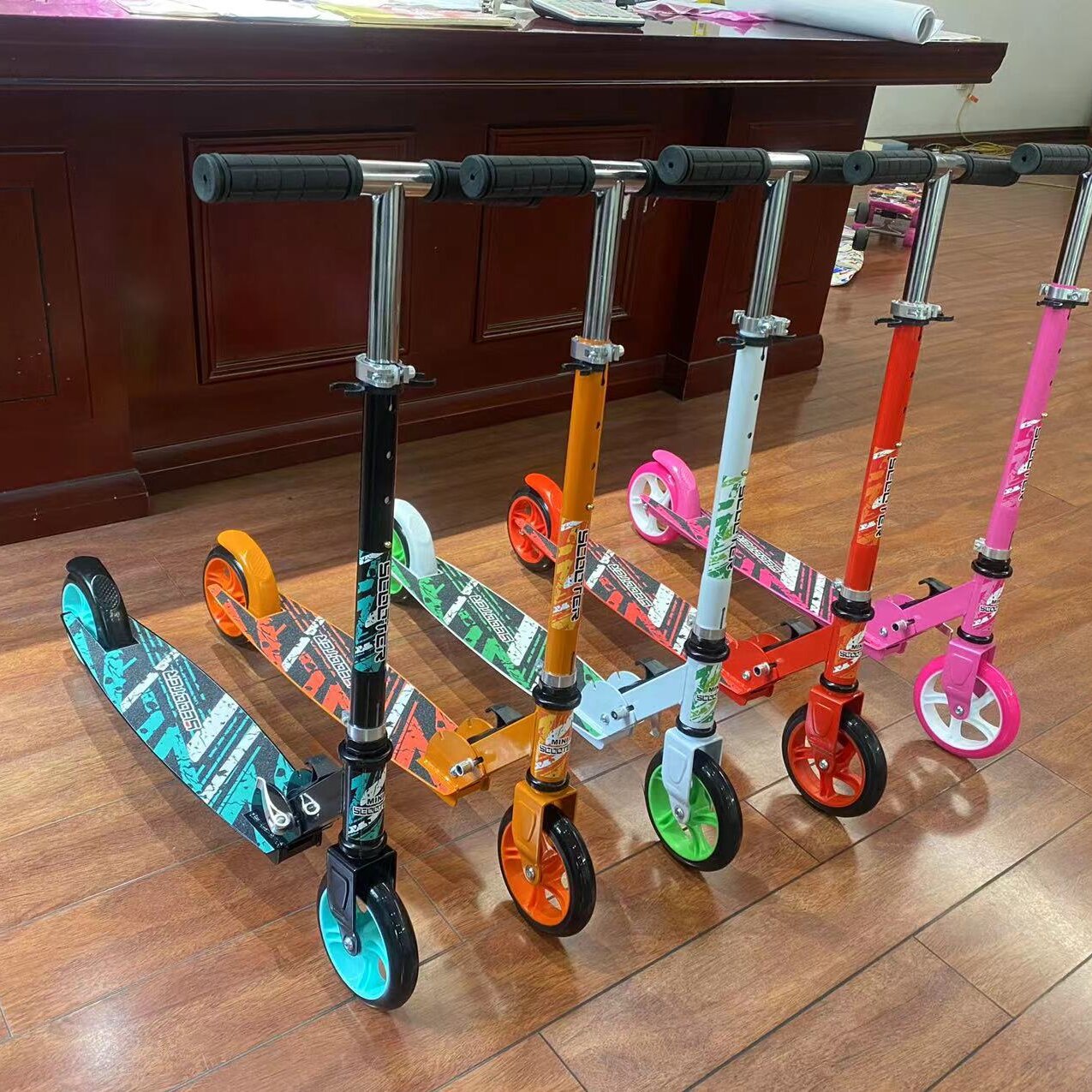 145pu wheel children's scooter foot brake iron two-wheel big children's walking folding pedal wholesale two-wheel children's skateboard