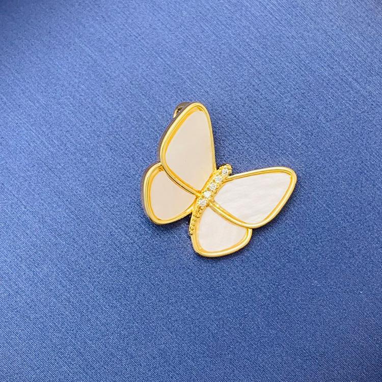 Tiktok Venta caliente colgante al por mayor auto-seleccionado 100 cobre colgante único con fuente de cadena de fábrica al por mayor sin cadena