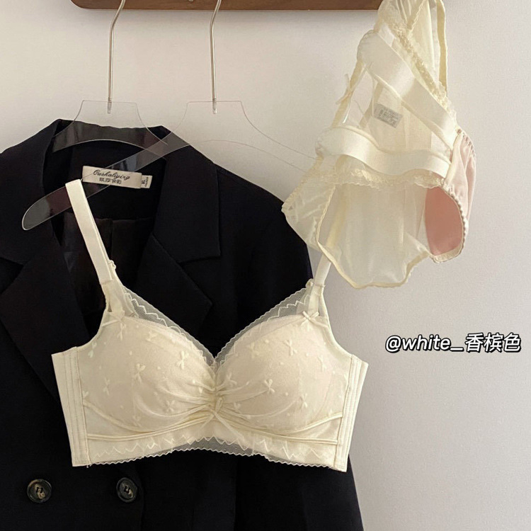 2355 Luz de lujo dulce encaje chica ropa interior las mujeres cómodo inalámbrico proteína pequeño pecho engrosado push up BRA traje