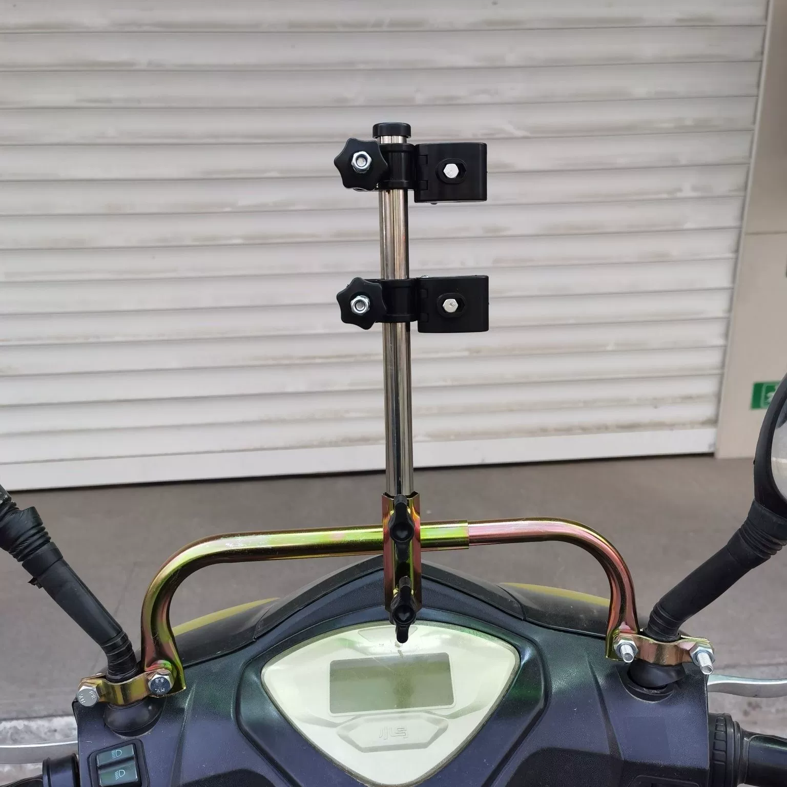 Электрический зонт утолщает твердый односторонний кран кронштейн зонт зонт ноги электромобиль мотоцикл зонт кронштейн