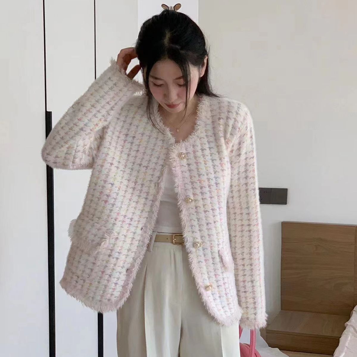 El otoño y el invierno Nuevo suéter de punto de las mujeres de pata de gallo de imitación de visón de terciopelo suelta estilo Chanel abrigo del todo-fósforo