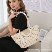 ��@�L����۾�����Ů����ɭϵ�μ�˻@�Ӱ�б���U�����ذ�