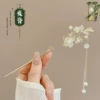Golden Chinese hairpin pearl with tassels