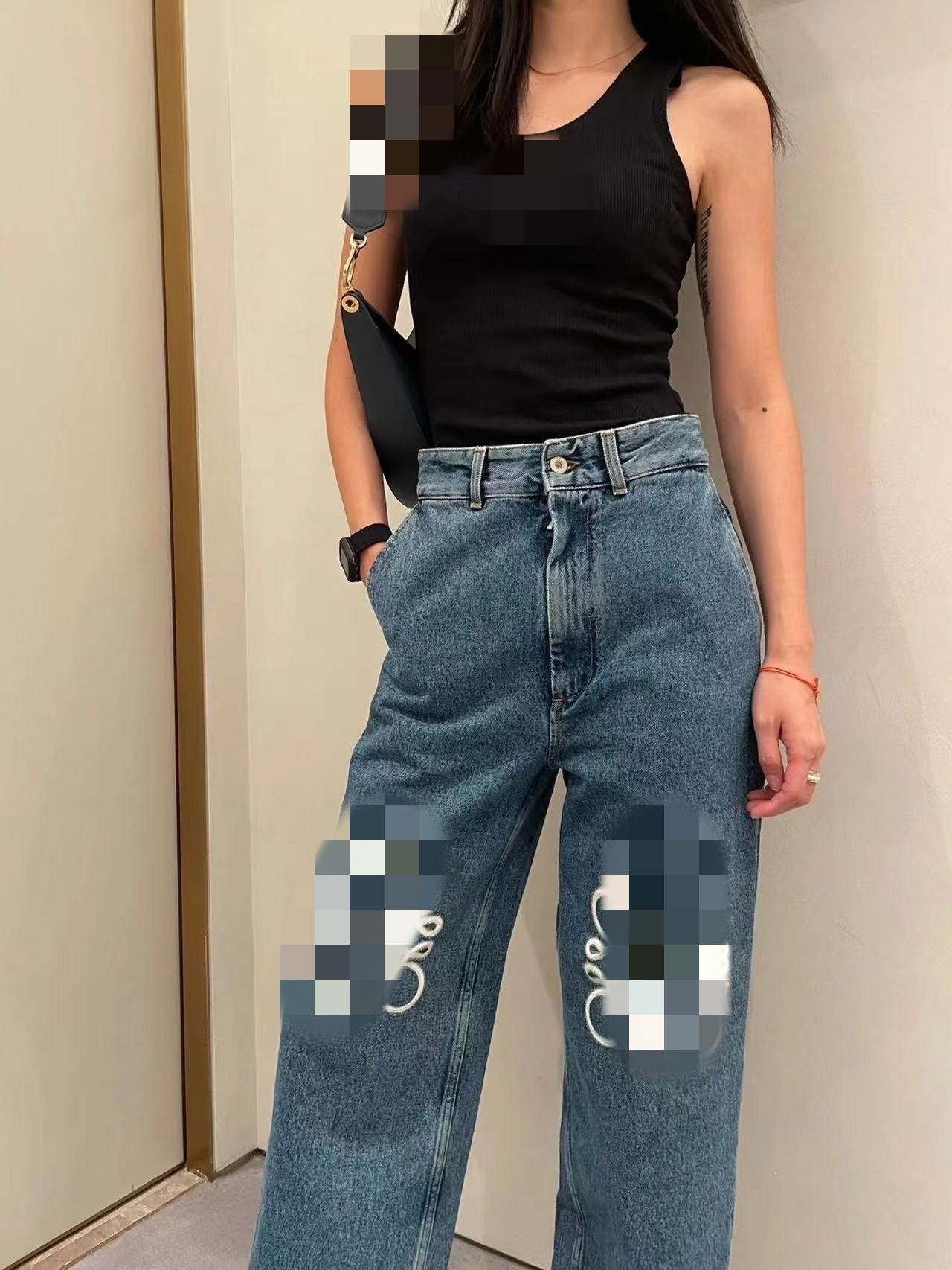 Threaded Embroidery Logo Round Neck Tank Top for Women, Slimming Inner Wear T-Shirt, Sleeveless Camisole, Versatile Base Top, New Style 25