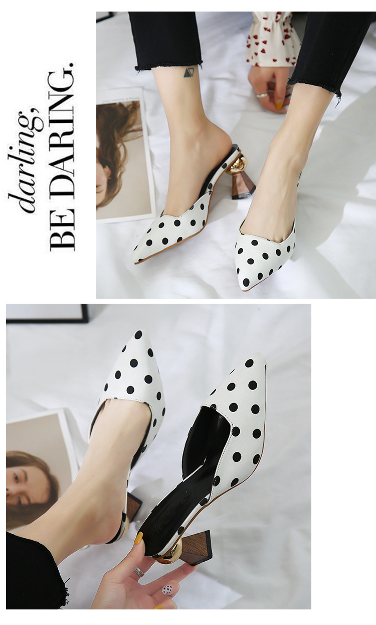 Fashionable pointed toe heels