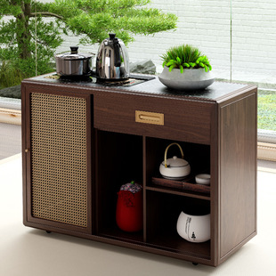 ����ʽ��ľ�Ƅӟ�ˮ��С�Ͳ�ˮ�����s�F���ں���ľ��ˮ̨����ˮͰ