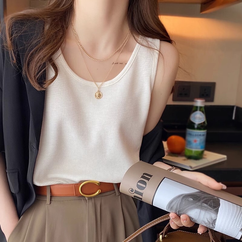 Women's Camisole Vest 2026 New Style White Sleeveless Loose Waffle Top for Summer Outerwear