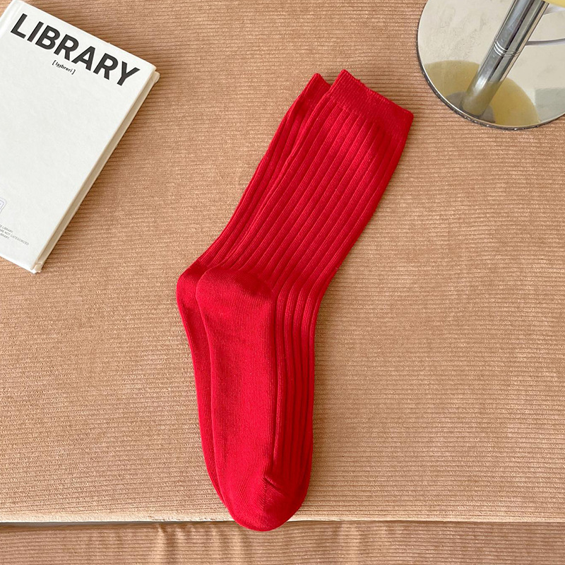 Otoño e invierno calcetines de algodón de color sólido calcetines de pila de color caramelo a rayas de las mujeres INS de moda de doble aguja calcetines de mujer de estilo universitario japonés