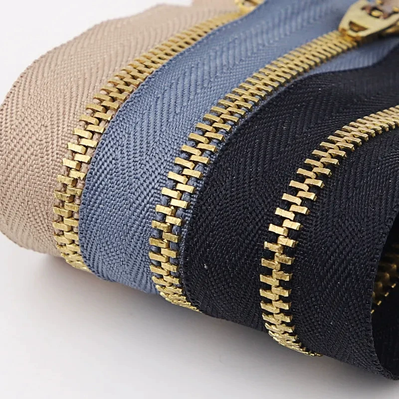 Metal black accessories with zipper, copper jeans, (Physicals)