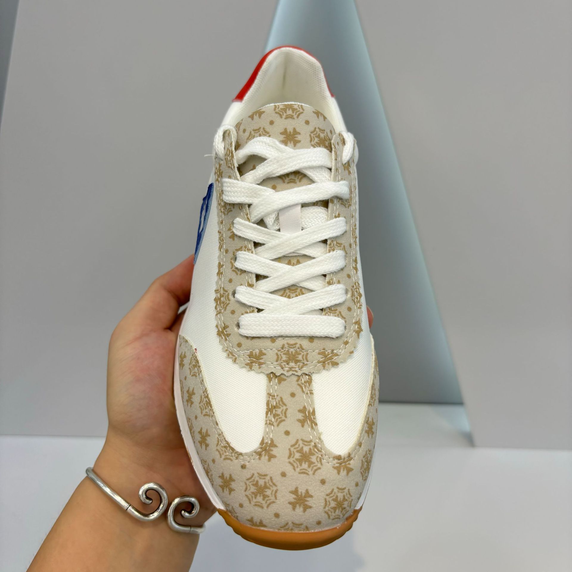 Sneakers uomo bianche scarpe casual comode da passeggio_voghion.com