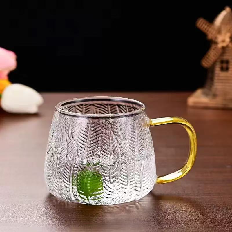 Botella de agua fría engrosada al por mayor vidrio de borosilicato resistente a altas temperaturas para el hogar de gran capacidad botella de agua hervida fría juego de tetera