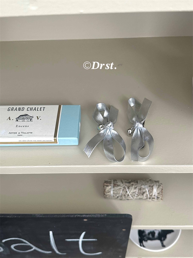 Sweet girl invincible silver leather women's love pendant bow side bangs hairpin