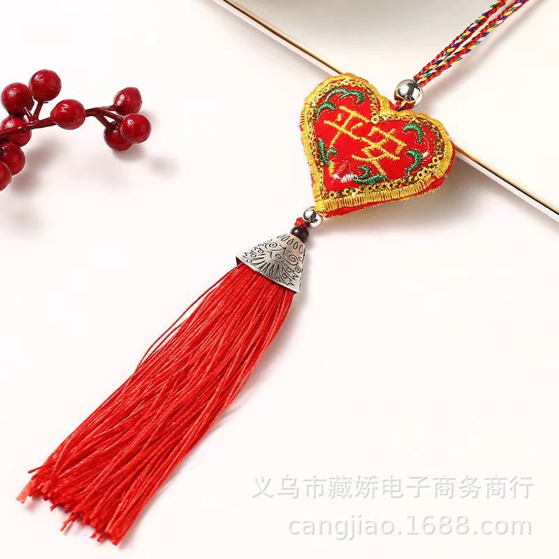 작은 심장 물고기 입 목걸이