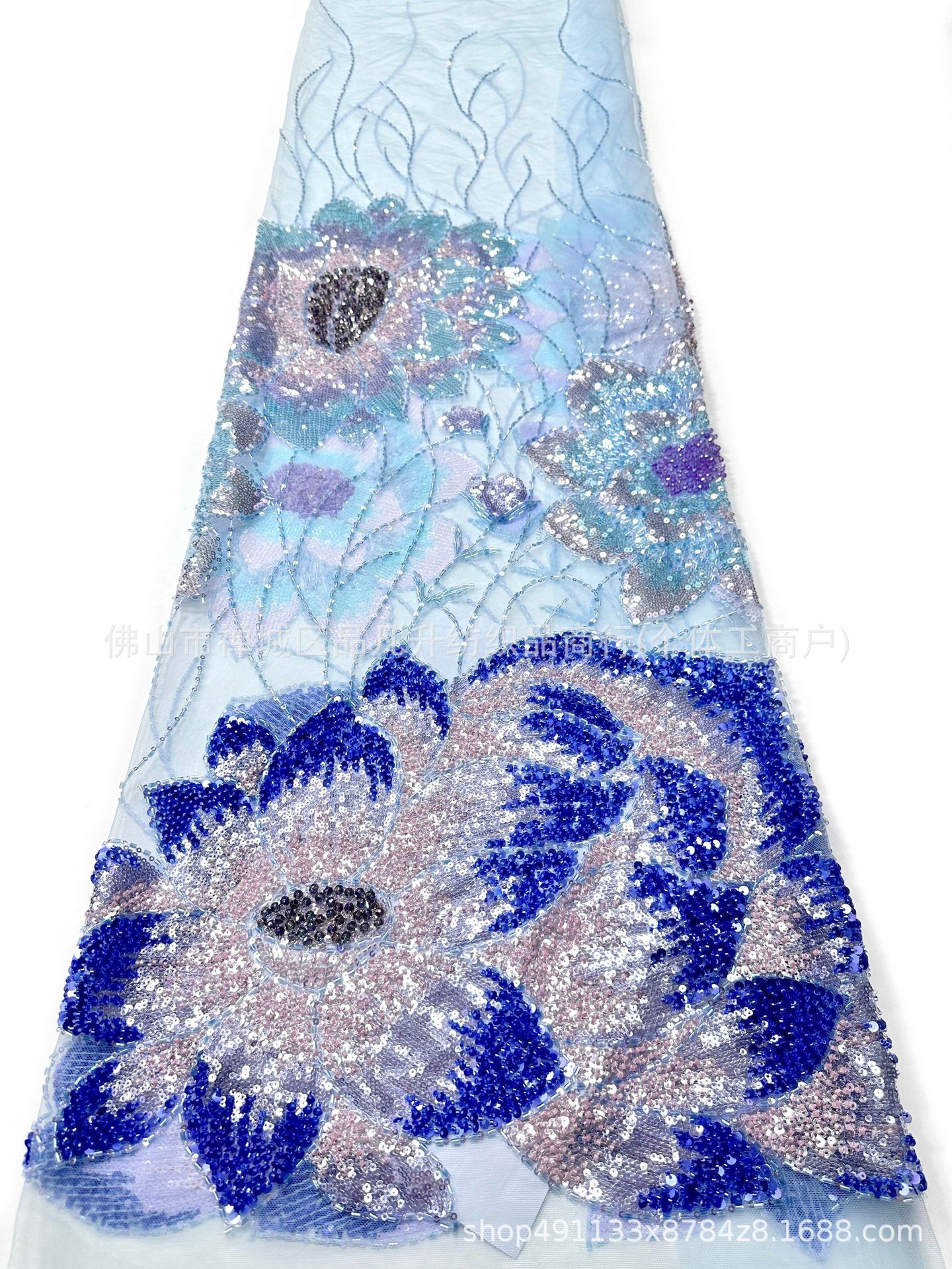 Fabricantes de palacio viento cuentas bordadas tela lujosa alta sensación de hombro vestido de noche ropa de moda tela