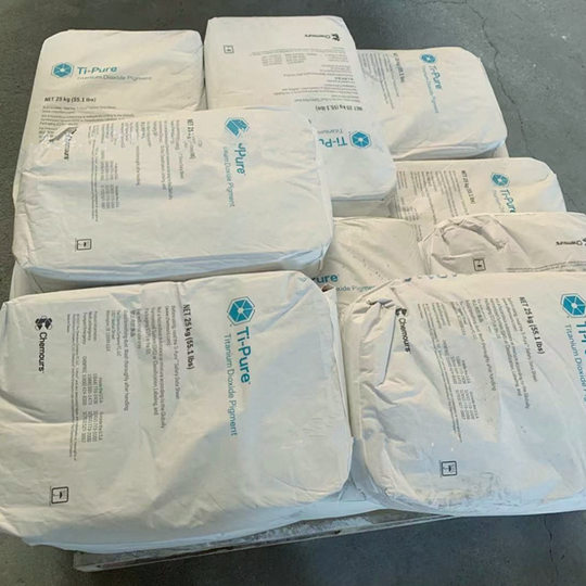 American Chemou/DuPont R-960 titanium dioxide rutile titanium dioxide hiding power high whiteness easy to disperse