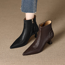 2025年秋冬新款复古粗跟单靴真皮牛皮短靴女编织尖头侧拉链时装靴