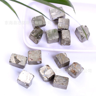 һ����Ȼ�S�~�V���Kԭʯpyrite�S�F�V�~�������쾰�b�ʯ�羳�ԵV
