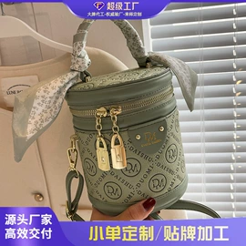 女士斜挎包;女士单肩包;女士双肩包