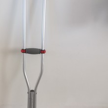 老人拐杖骨折腋下拐防滑拐扙年轻人双拐捌杖拐棍医用助行柱助步器