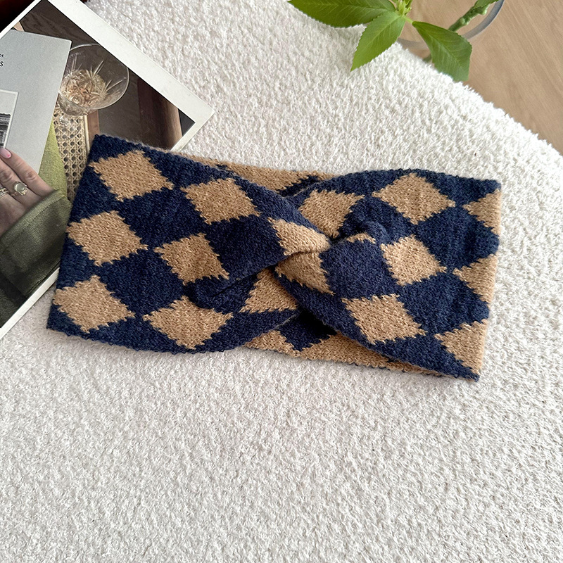 Banda de cabello para mujeres 2025 verano nuevo tejido de diamante de doble color cruzado correa de cabello de protección de la oreja caliente cubierta de cabello accesorios para el cabello