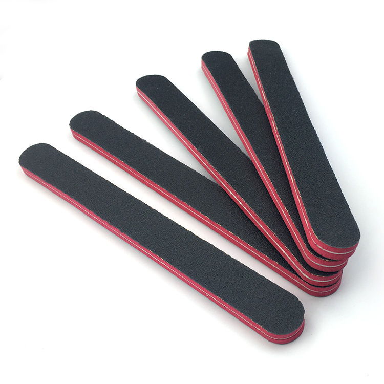 Fábrica de manicura súper gruesa lima de uñas corazón rojo esponja negro tira de molienda Súper resistente al desgaste tira de frotamiento al por mayor