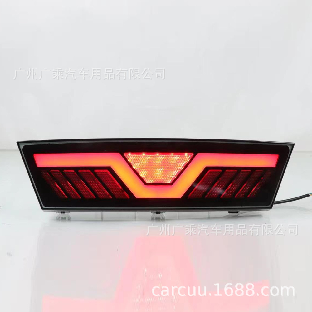 Aplicable a la luz antiniebla trasera Tesla Model y luz de piloto luz de freno luz de advertencia de la luz del parachoques trasero Tesla