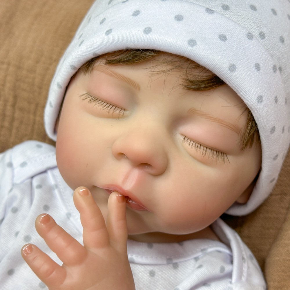 Muñecas transfronterizas muñecas de comercio electrónico colorido 3D fuentes de carga pesada muñecas de simulación de comercio exterior, ropa de ondas blancas, ropa de punto de onda, Henghua