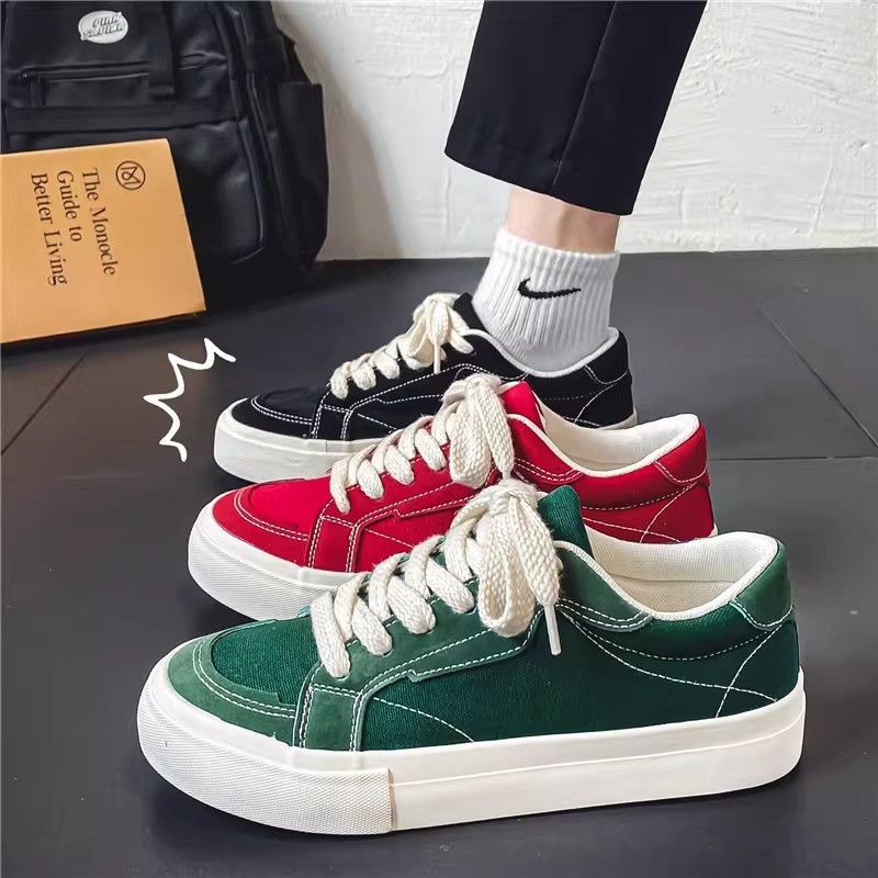2026 nuevos zapatos de lona de pareja primavera universal para hombres y mujeres estudiantes coreanos zapatos de skate de altura baja zapatos casuales de moda plana