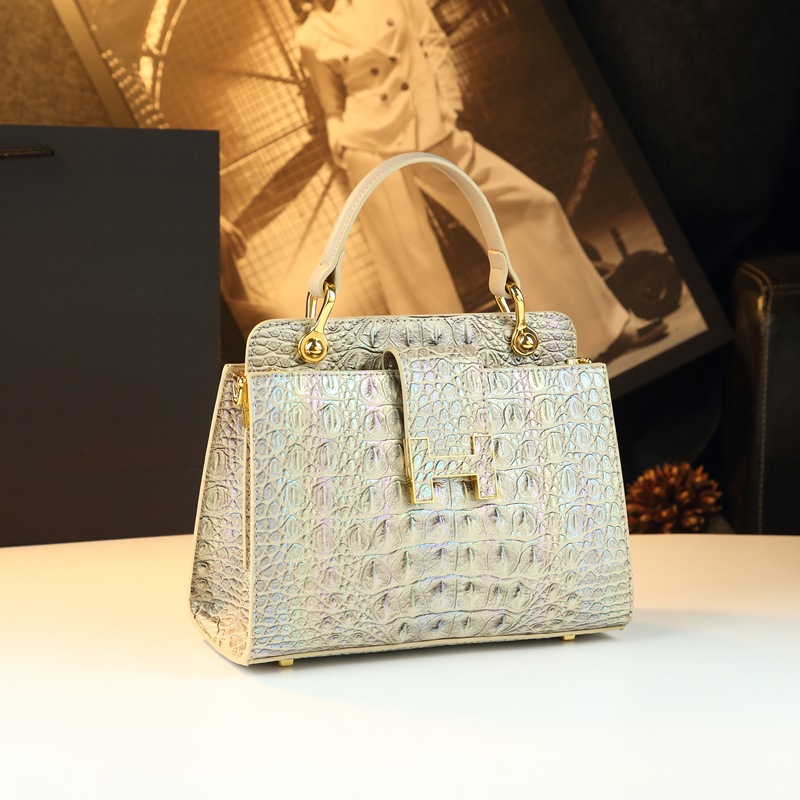 Bản giao hưởng Khaki