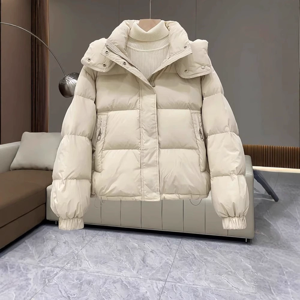 Короткий зимний пуховик с капюшоном, больших размеров