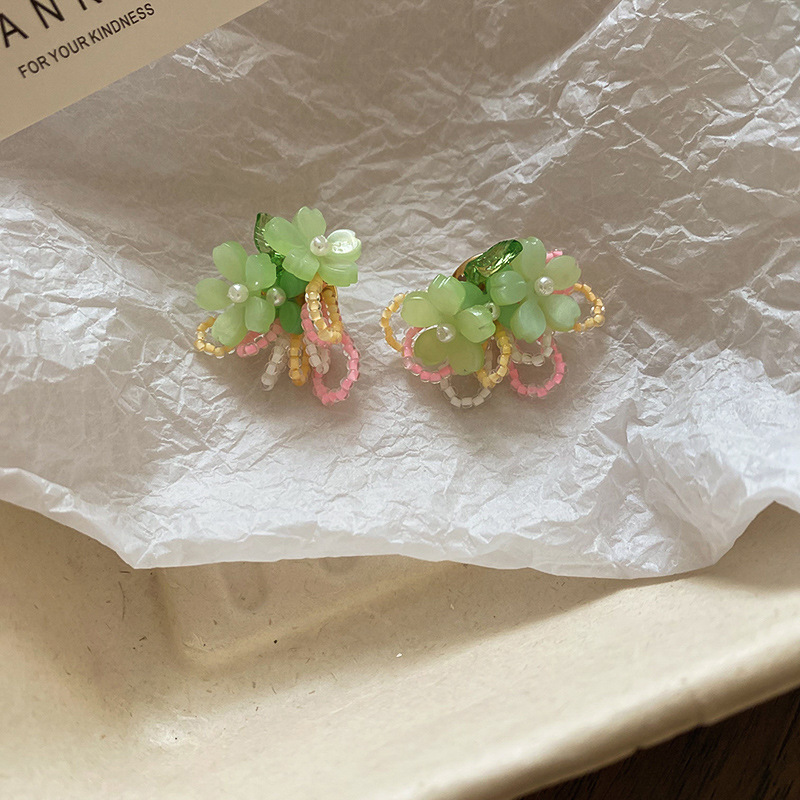 Pendientes de flores de color dopamina de verano Pendientes de todo fósforo de nicho fresco Pendientes de lujo de alta gama de moda al por mayor