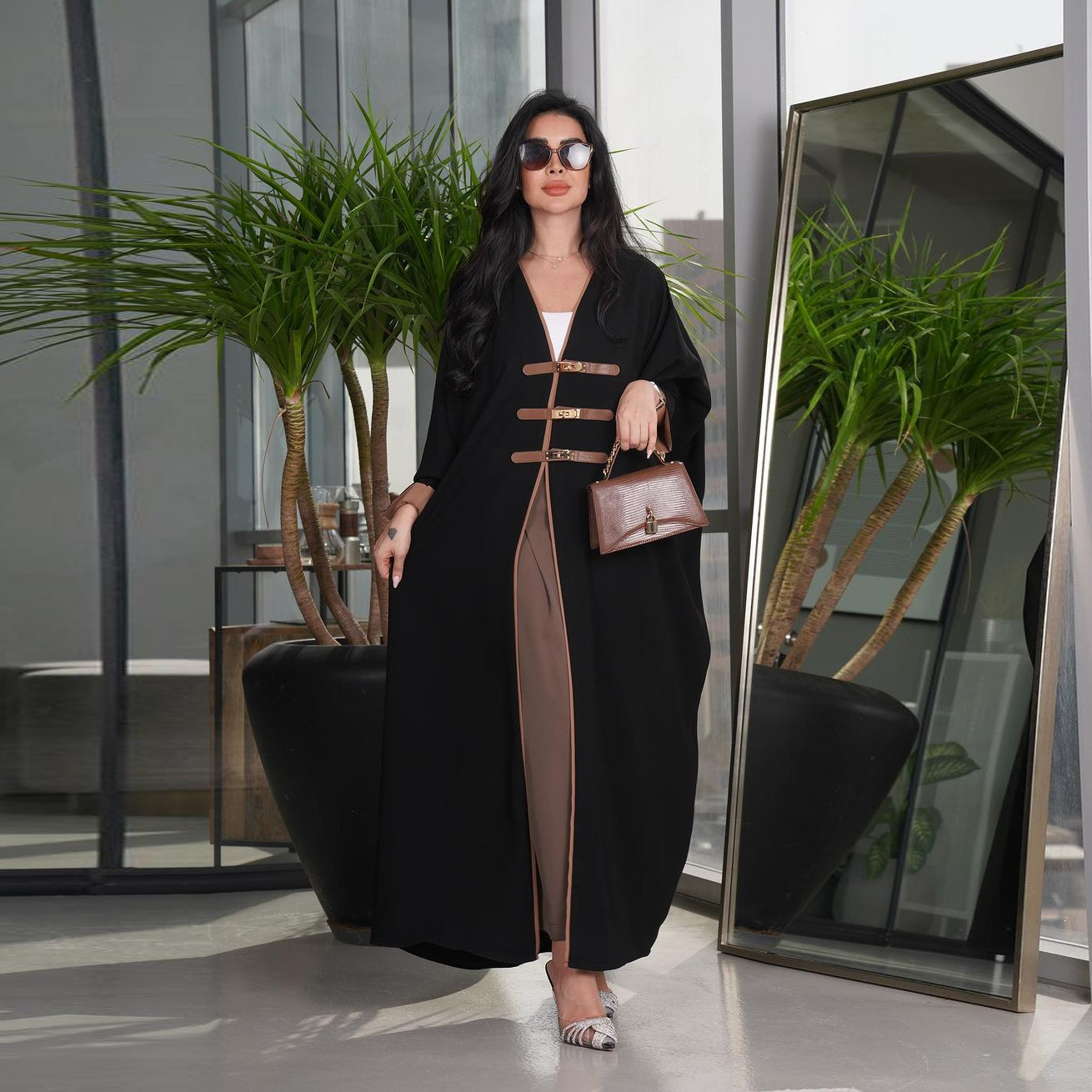 MQ090 Modest Fashion Cardigan With Leather Buttons Abaya Turkish Color-blocked Robe For Outerwear In Arabia_ecoleips.com