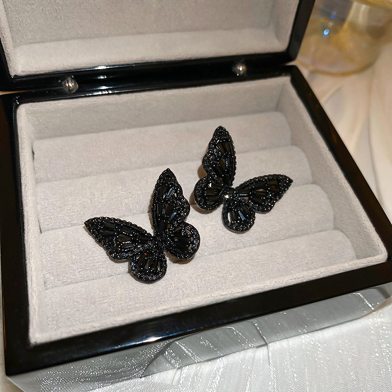 5# Silver Needle-Black-Zircon Butterfly
