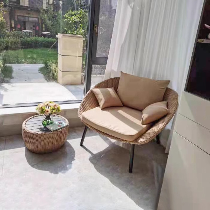 Mesa y silla de patio ocio al aire libre sofá de caña ocio balcón de tres piezas jardín terraza mesa de té impermeable protección solar