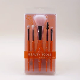 化妆刷、刷包;美甲笔;眉刀眉剪
