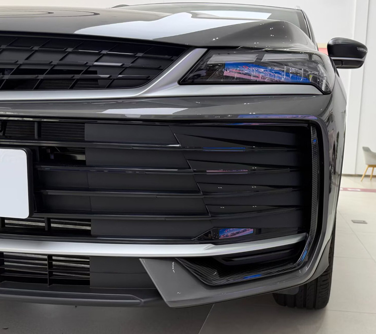 Suitable for Coolray Geely 25 Binyue L front air spoiler modification, front side trim, front fog light eyebrow ABS decoration M