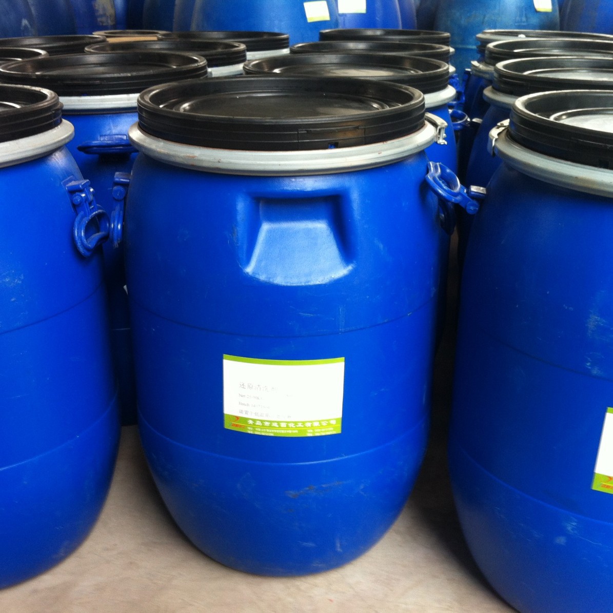 工厂长期供应硅油柔软剂，氨基硅油，面料柔软剂 硅油柔软剂