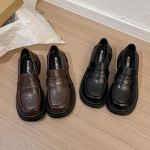 Ӣ���L�Ʒ�СƤЬŮ2026�����¿��׺�ɫ��Ь�WԺ�L���e����ЬŮ