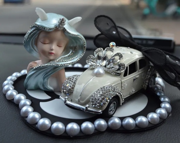 Decoraciones de automóviles Camellia creativa nueva consola central de verano joyas de automóviles chicas decoración de plástico