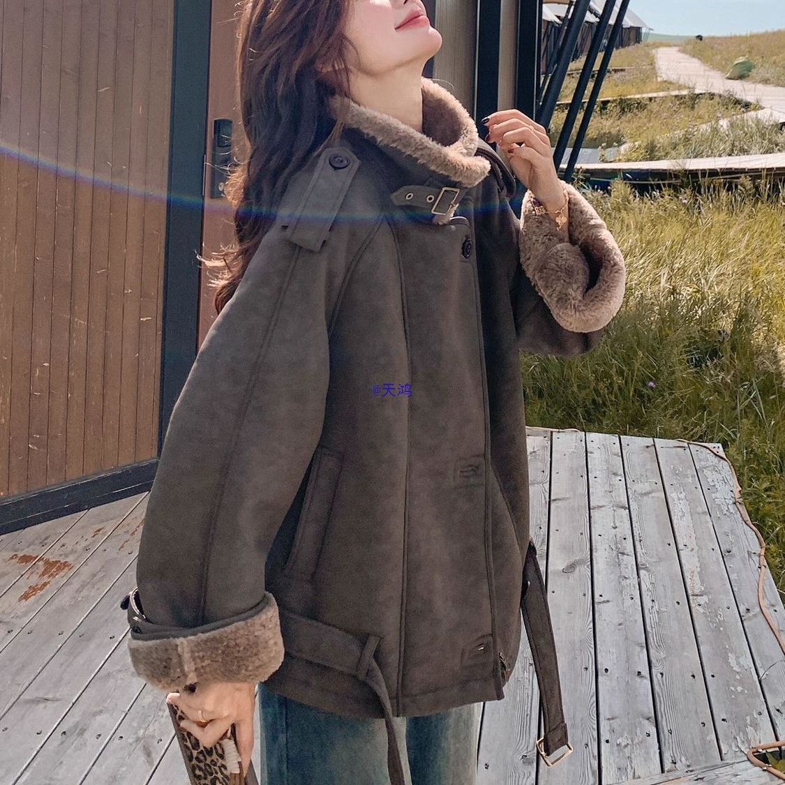 150kg Plus Size Women's Brown Fur Integrated Lamb Wool Jacket for Women, Winter Fleece Lined Motorcycle Cotton Coat Trend