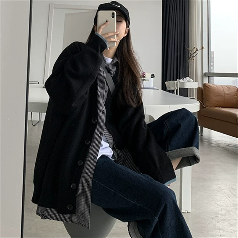 Новинка 2025 года: Весенне-осенний вязаный кардиган оверсайз с V-образным вырезом в корейском стиле, свободный свитер, женская куртка в стиле «ленивый шик», оптом