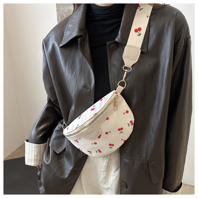 97g Weight Polyester Lining Material Zipper Closure Type Single Shoulder Strap Strap Type Fanny Pack Bags Type Holiday, Daily Occasion PU Material Cherry Pattern All Seasons Season Women's Gender Cute, Streetwear Style Dumpling Shape Shape Women's Cute Streetwear Cherry PU Waist Bags 3