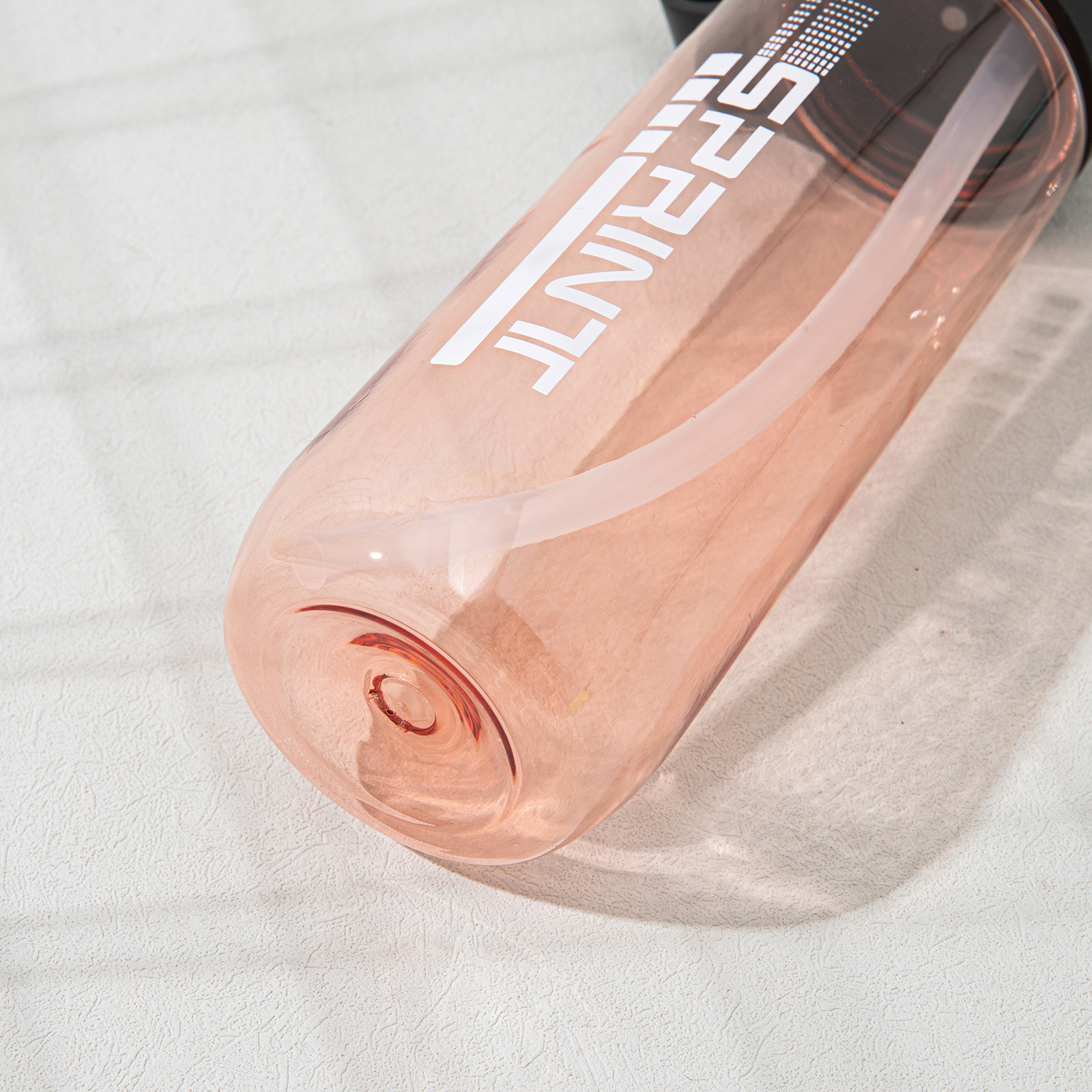 Verano nuevo estilo de plástico para deportes al aire libre taza de espacio portátil portátil de alto valor para niños y niñas botella de agua de gran capacidad