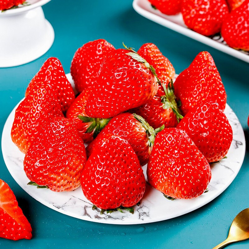 【现摘现发】丹东九九草莓红颜草莓新鲜水果牛奶草莓当季顺丰空运