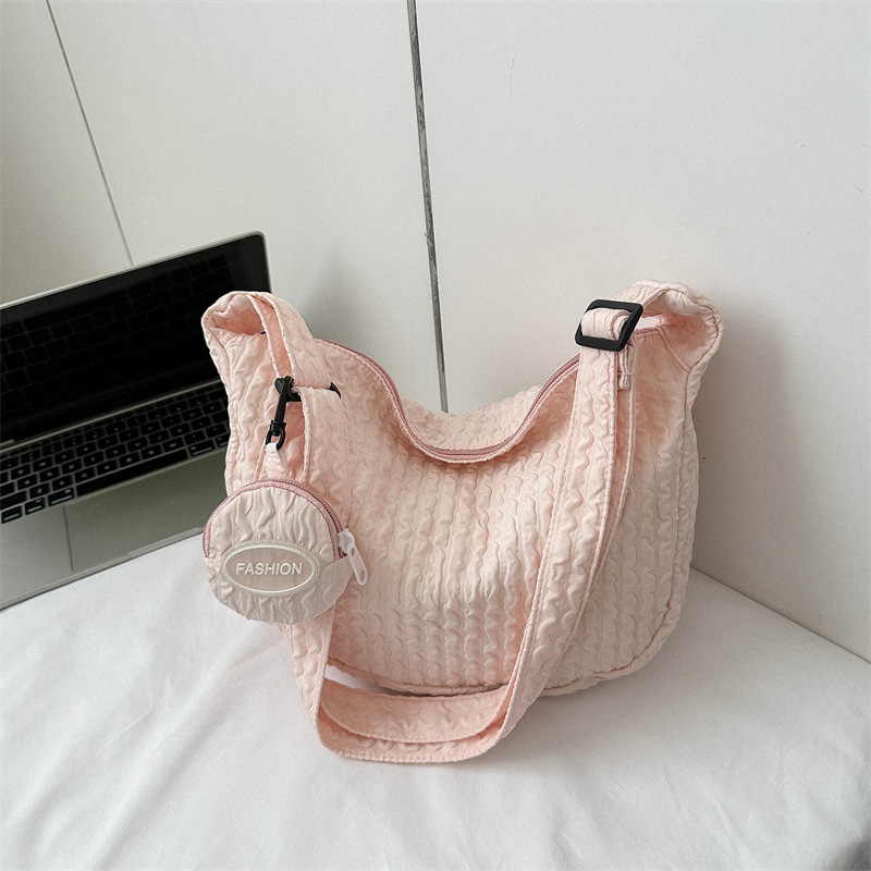 Bolso de mano de moda simple de las mujeres de las axilas de cercanías casual pequeña bolsa 2023 estilo coreano nicho diseño textura bolso de hombro