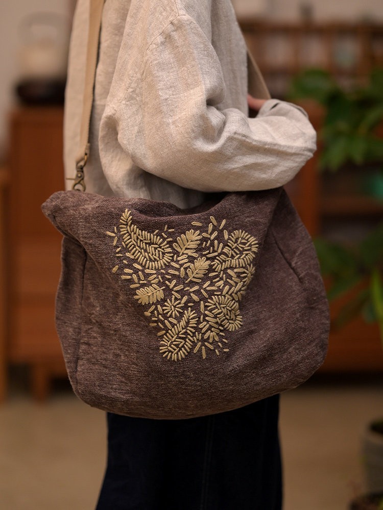 布包女2023新型キャンバスバッグレトロ綿麻バッグシンプル文芸女性大容量刺繍ショルダーバッグ