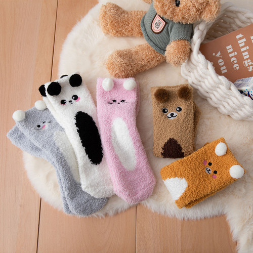 Winter New Coral Fleece Socks Women's Thickened Mid-Tube Floor Socks New Ladies Cartoon Cute Sleeping Socks Wholesale