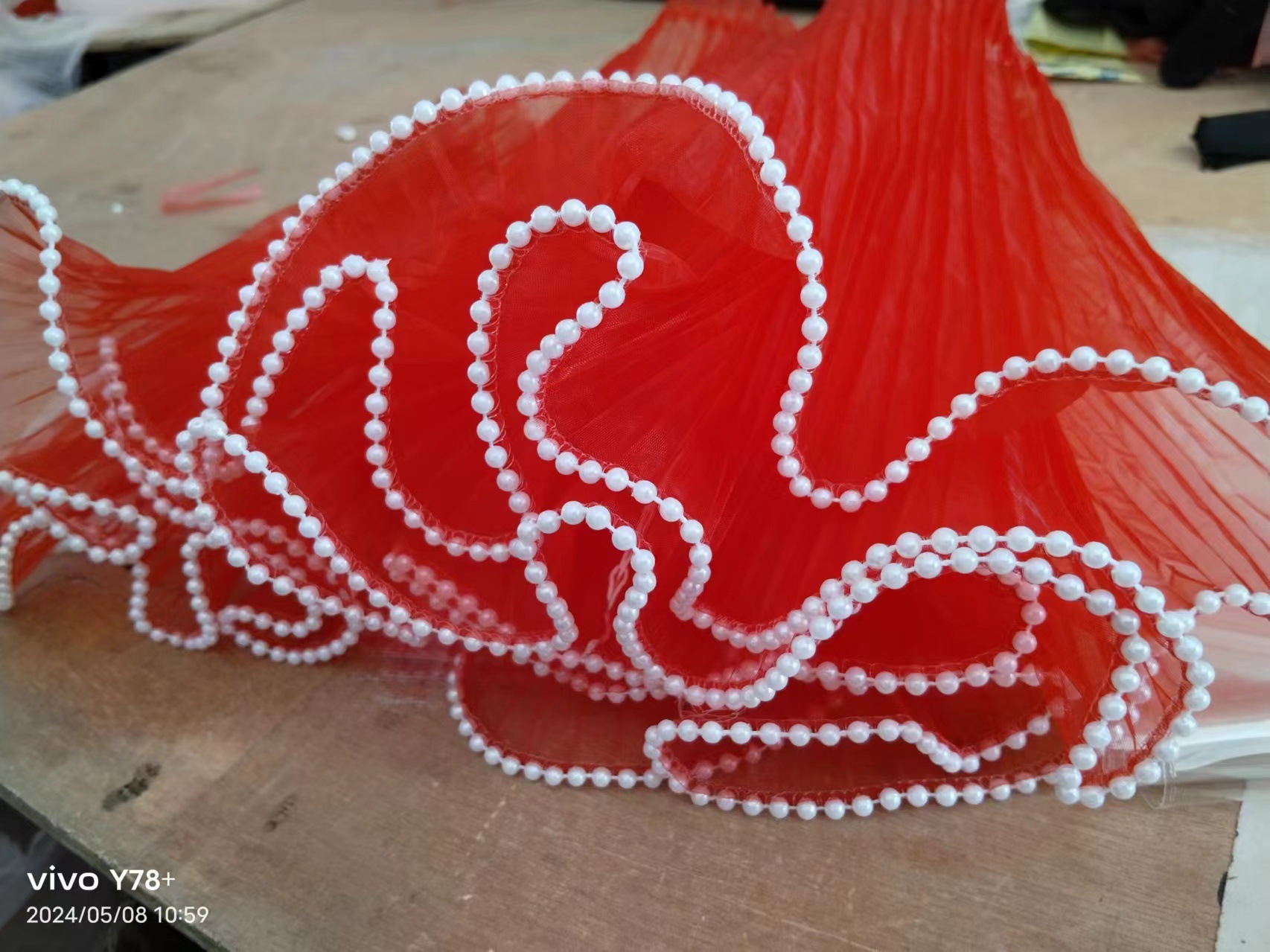 Estilo coreano red onda roja flor gasa onda flor embalaje plisado tridimensional volantes material de embalaje floral al por mayor